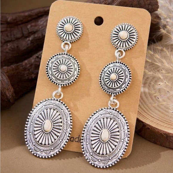 Jewelry - Western Concho Earrings Silver-Tone Bohemian Drop Earrings White Turquoise look